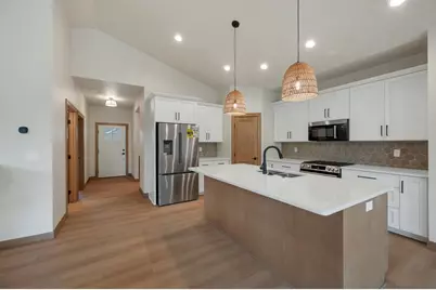 2411 Whispering Wind Lane, Green Bay, WI 54303 - Photo 6