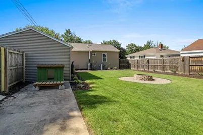 828 N Platten Street, Green Bay, WI 54303 - Photo 8