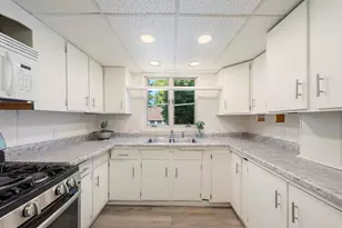 857 Franklin St, Oshkosh, WI 54901 - Photo 6