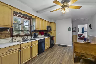 1222 Knapp Street, Oshkosh, WI 54902 - Photo 8