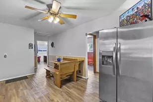 1222 Knapp St, Oshkosh, WI 54902 - Photo 10
