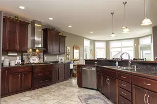 2893 Bally Bunion Ln, Green Bay, WI 54311 - Photo 10