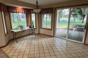 W2226 Hickory Dr, Kaukauna, WI 54130 - Photo 8