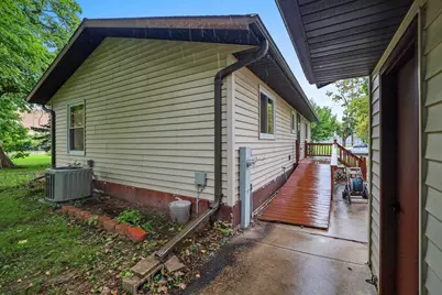 816 Smith Street, Green Bay, WI 54302 - Photo 12