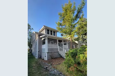 319 W Melvin Avenue, Oshkosh, WI 54901 - Photo 1