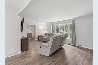 287 Hillcrest Lane, Fond du Lac, WI 54935 - Photo 8
