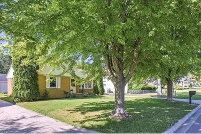 422 E Mission Road, Green Bay, WI 54301 - Photo 70
