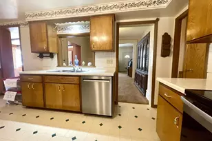 208 N Capron St, Berlin, WI 54923 - Photo 4