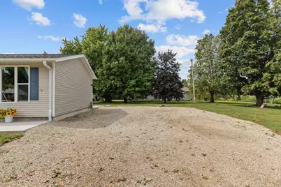 707 Castello Street, Fremont, WI 54940 - Photo 2