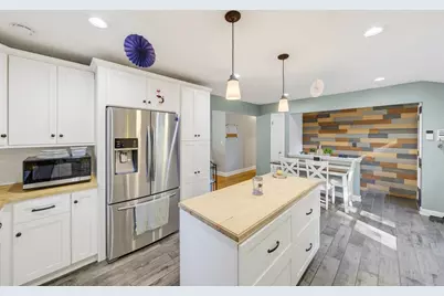 6006 S 20th Street, Milwaukee, WI 53221 - Photo 10