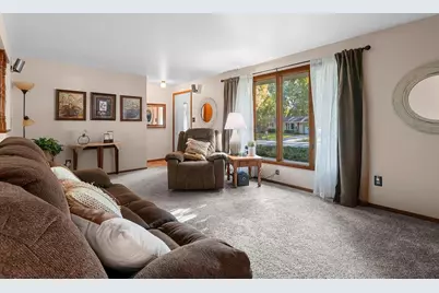 1110 Michaline Drive, Green Bay, WI 54304 - Photo 6