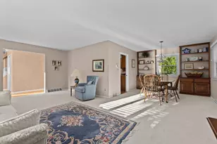 1211 Lynrose Ln, Neenah, WI 54956 - Photo 8
