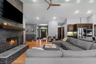 3353 Langdon St, Green Bay, WI 54311 - Photo 8