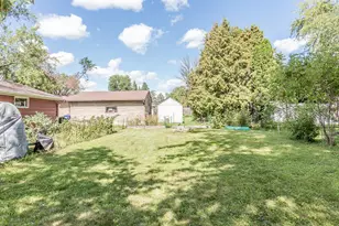 801 Grove St, Menasha, WI 54952 - Photo 24