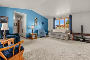2154 Nellie Ln, Green Bay, WI 54311 - Photo 4