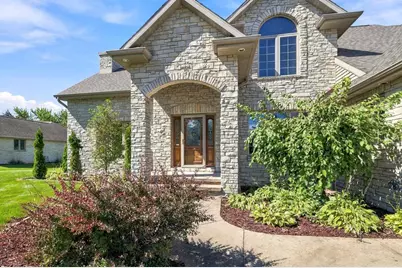 5044 Redbud Court, Green Bay, WI 54311 - Photo 4