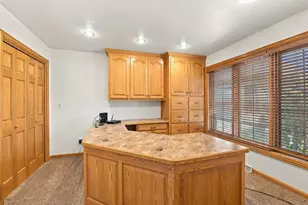 5044 Redbud Ct, Green Bay, WI 54311 - Photo 12