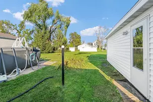 641 State St, Menasha, WI 54952 - Photo 14