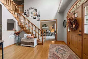 764 Saddlebrook Ct, Neenah, WI 54956 - Photo 4