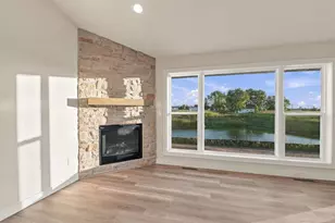 2782 Stelor Dr, Green Bay, WI 54311 - Photo 8
