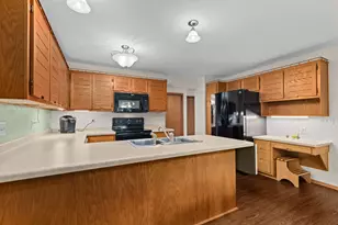 901 E Windfield Pl, Appleton, WI 54911 - Photo 14