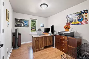 1241 Delray Dr, Green Bay, WI 54304 - Photo 16