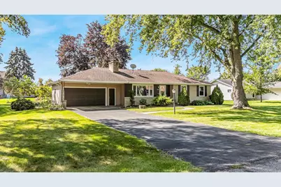 133 Villa Drive, Neenah, WI 54956 - Photo 1