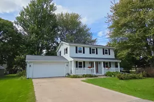 1310 Stead Dr, Menasha, WI 54952 - Photo 1