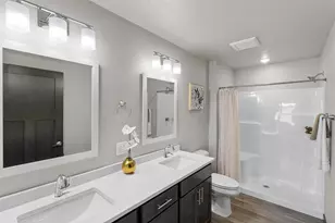 1744 Patriot Wy, Neenah, WI 54956 - Photo 10