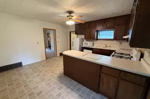 N4547 Broadway St, New London, WI 54961 - Photo 8