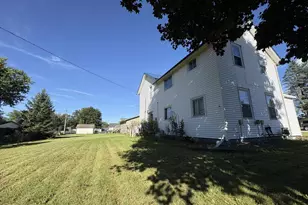 240 E State St, Bonduel, WI 54107 - Photo 6