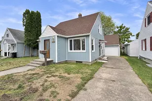 2004 17th Ave, Menominee, MI 49858 - Photo 1