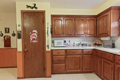 233 E National Avenue, Brillion, WI 54110 - Photo 36