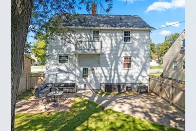 1109 12th Avenue, Green Bay, WI 54304 - Photo 2