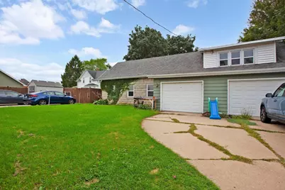 411 Knapp Street, Oshkosh, WI 54902 - Photo 22