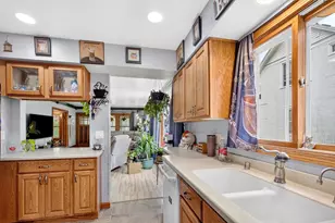 411 Knapp St, Oshkosh, WI 54902 - Photo 12