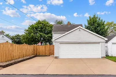909 N 14th Street, Manitowoc, WI 54220 - Photo 36