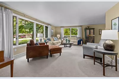 2663 Woodcrest Drive, Neenah, WI 54956 - Photo 6