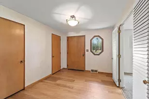 197 Pine St, Clintonville, WI 54929 - Photo 6