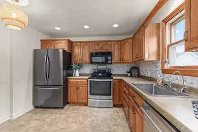 354 Oak Street, Menasha, WI 54952 - Photo 4