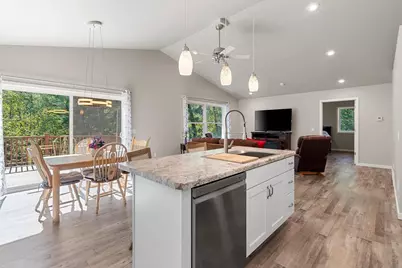 W5873 S Oak Park Circle, Shawano, WI 54166 - Photo 14