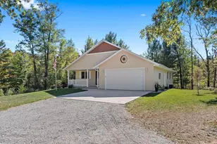 W5873 S Oak Park Cir, Shawano, WI 54166 - Photo 4