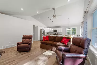W5873 S Oak Park Circle, Shawano, WI 54166 - Photo 20