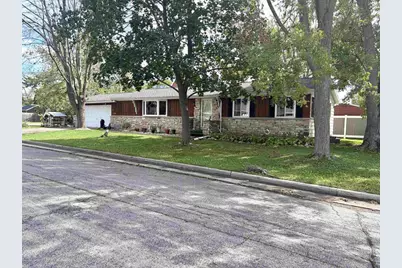 241 Butte Des Morts Drive, Menasha, WI 54952 - Photo 2