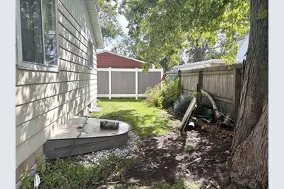 241 Butte Des Morts Drive, Menasha, WI 54952 - Photo 4