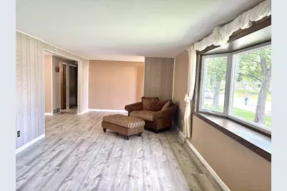 241 Butte Des Morts Drive, Menasha, WI 54952 - Photo 8