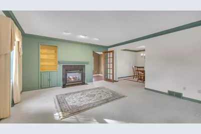 1707 Pilgrim Way, New Holstein, WI 53061 - Photo 14