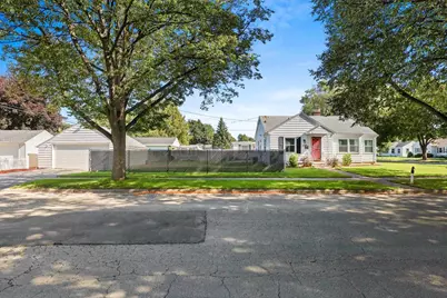 1106 Minahan Street, Green Bay, WI 54303 - Photo 2