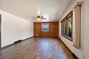 1934 Debra Ln, Green Bay, WI 54302 - Photo 10