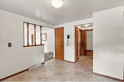 1619 Harold Street, Green Bay, WI 54302 - Photo 6